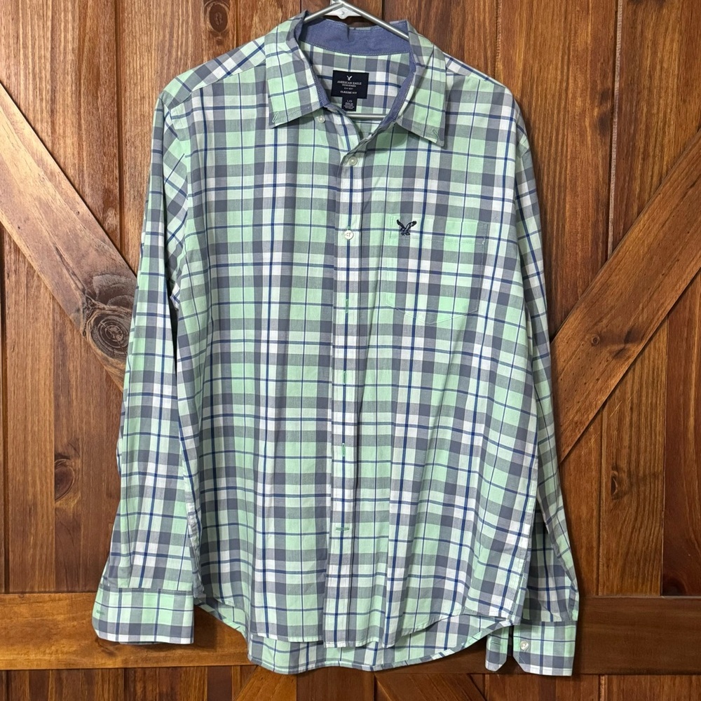 American Eagle Men's L Classic Fit Button Up Shirt Green Blue Plaid Long Sleeve